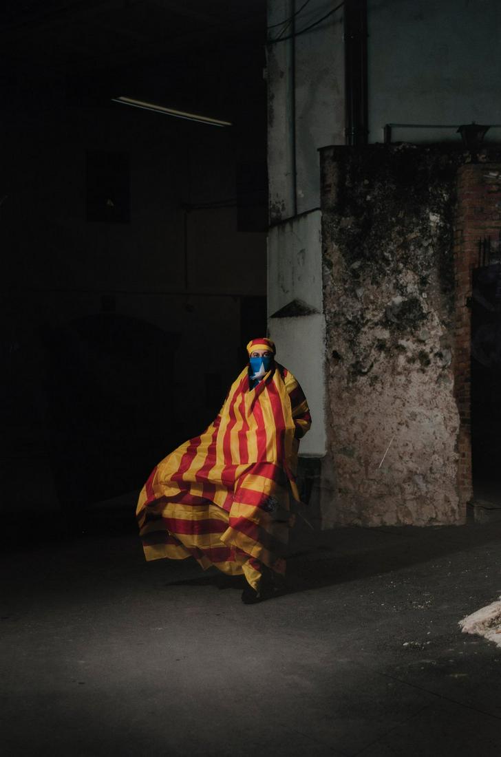 RO CAMINAL (Barcelona, 1966). "IdentitÃ©e Vo(i)lÃ©e". 2014. Digital photography. Print on (1 of 4)