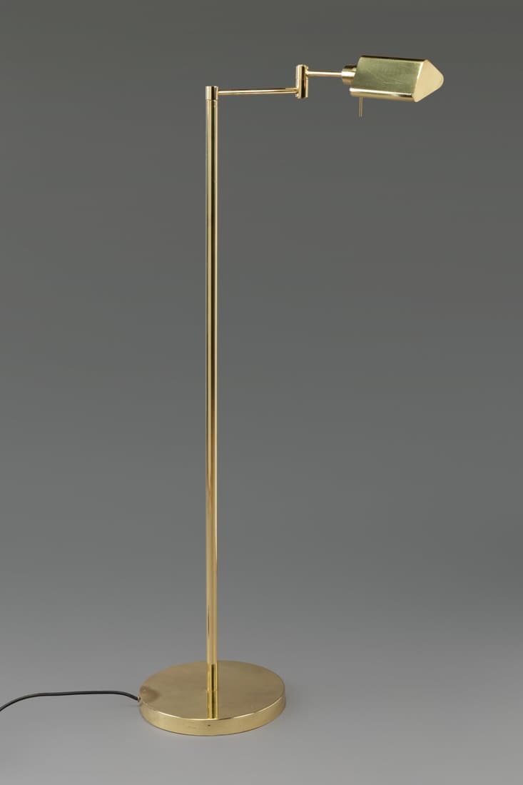 Floor lamp SARONNO, Italy.  Model CD-IS.  Golden metal.  In operation. Power 50 w. Socket has (1 of 6)