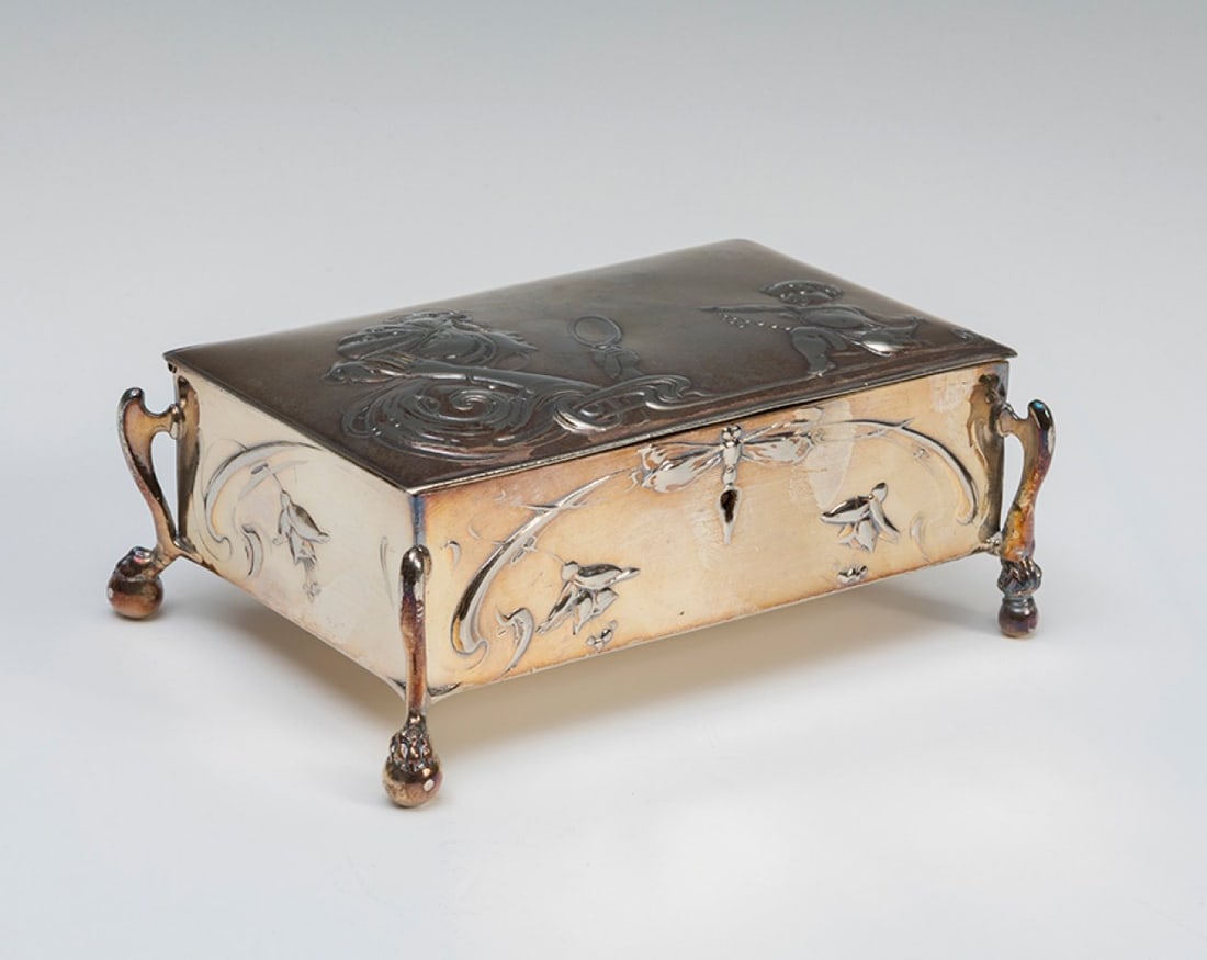 Art Nouveau jewelry box. France, late 19th century-early 20th century.  Silver plated metal. One of (1 of 3)