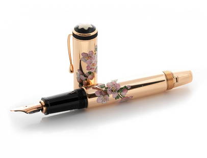 MONTBLANC pen, 2002. 18 kt smooth rose gold. with glazed cherry blossoms. Sakura Precious Fountain: MONTBLANC pen, 2002. All in 18 Kts. plain rose gold with enamelled cherry blossoms. Model Sakura, Limited Edition from the series "Montblanc Asia Editions", issue 52/88. With original box and