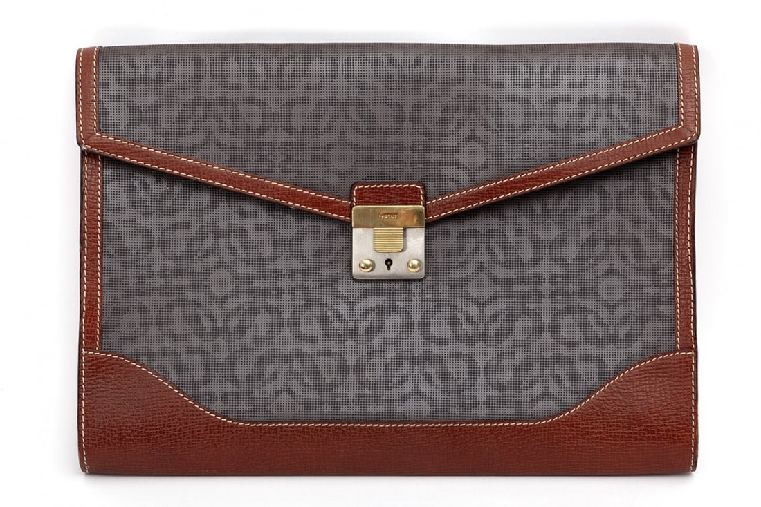LOEWE document briefcase. (1 of 6)
