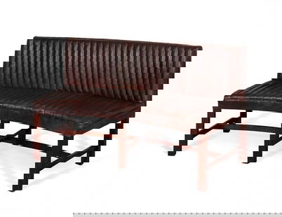Attributed to VILHELM LAURITZEN (Denmark, 1894-1984). Bench/sofa, 1920s-30s.: Attributed to VILHELM LAURITZEN (Denmark, 1894-1984). Bench/sofa, 1920s-30s. Stained and varnished mahogany. Ribbed leather upholstery with beautiful dark brown patina. Measurements: 88 x 150 x 65 cm.