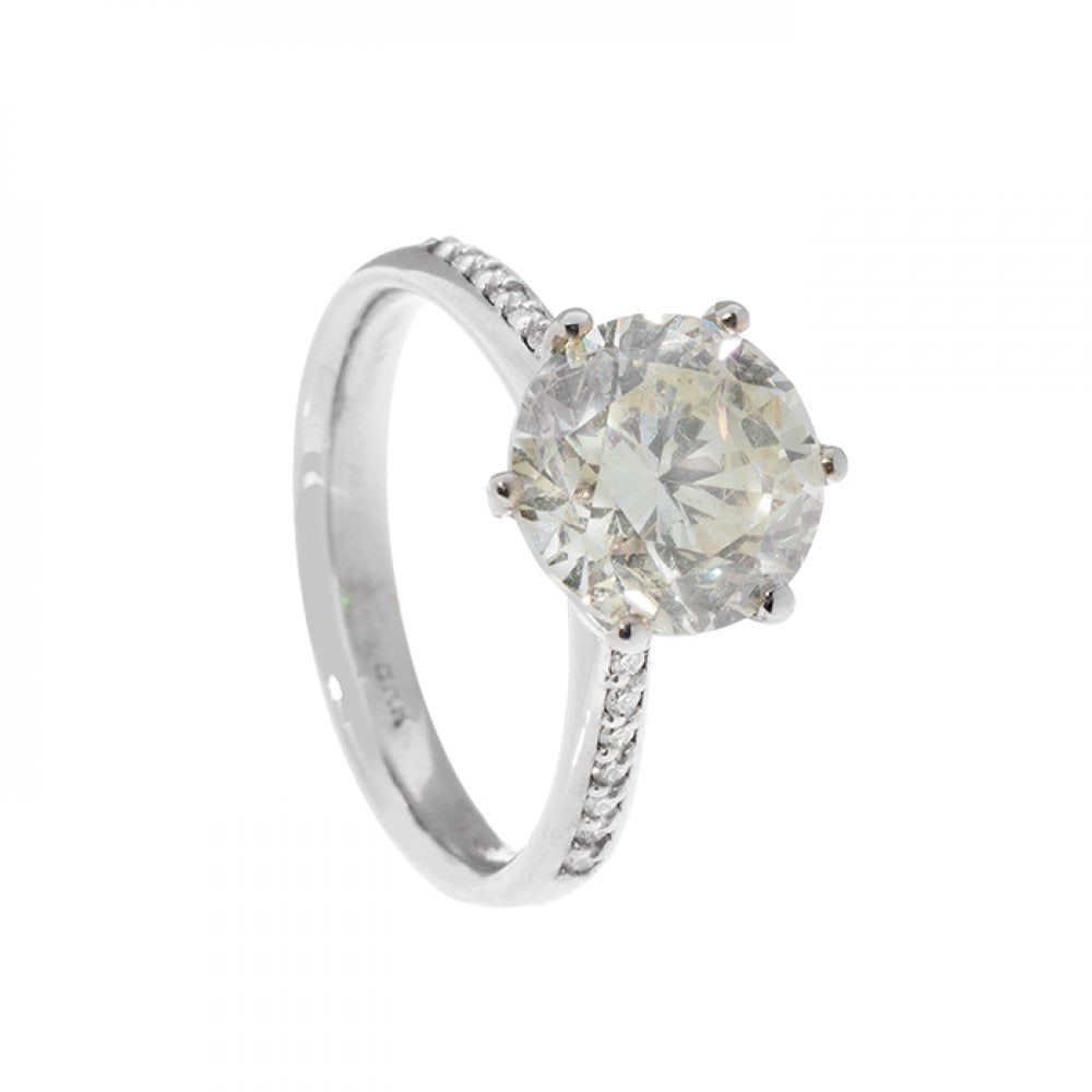 Solitaire ring in white gold with a brilliant cut diamond, ca. 4.00 cts. (1 of 4)