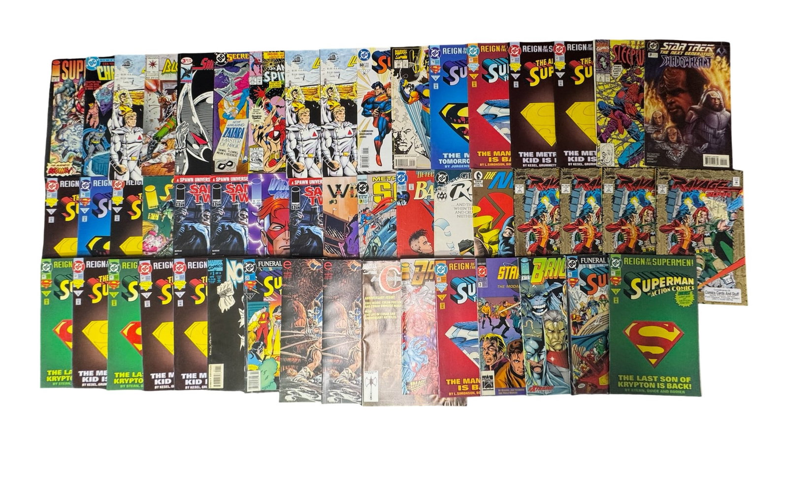Vintage DC and Marvel Comic Book Assortment (1 of 4)