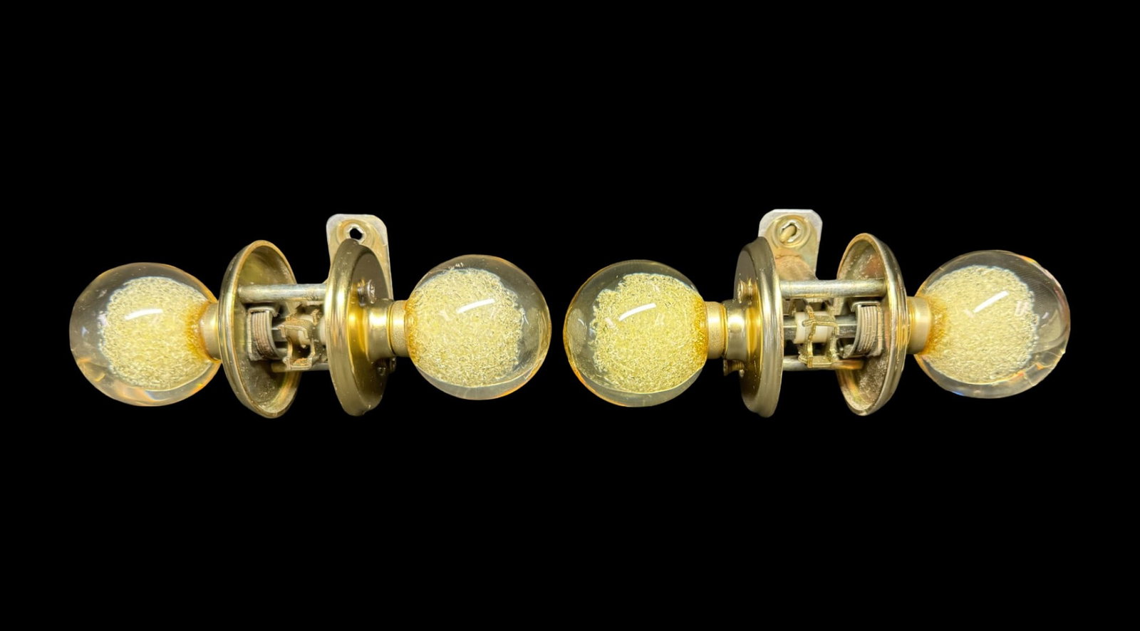 MCM Ruth Richmond Weiser Lucite Shard Doorknobs (1 of 3)