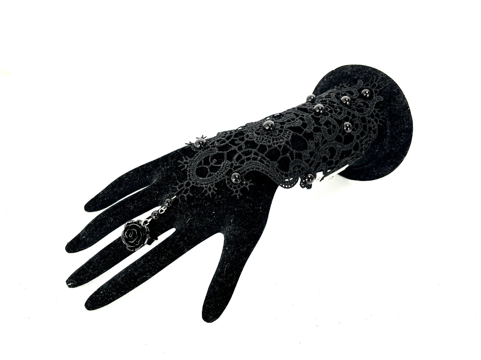 Black Lace Bracelet and Ring Accent: Black Lace