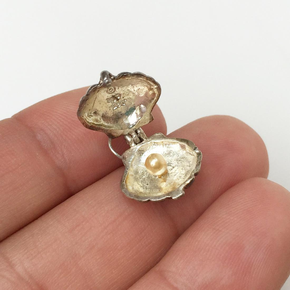 Sterling silver Faux pearl Clam Shell charm pendant (1 of 6)
