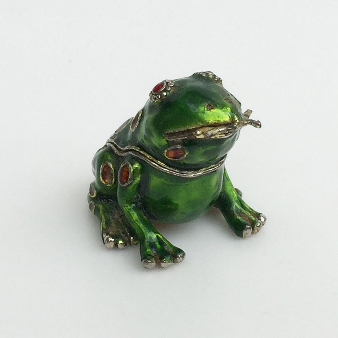 Green enamel Frog trinket jewelry box (1 of 6)