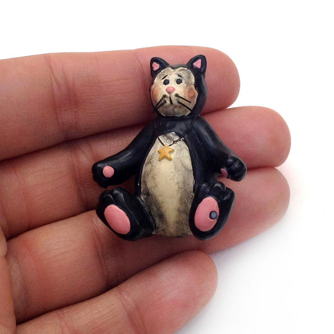 SUZI Vintage Kitty Cat with Star brooch, signed (1 of 4)