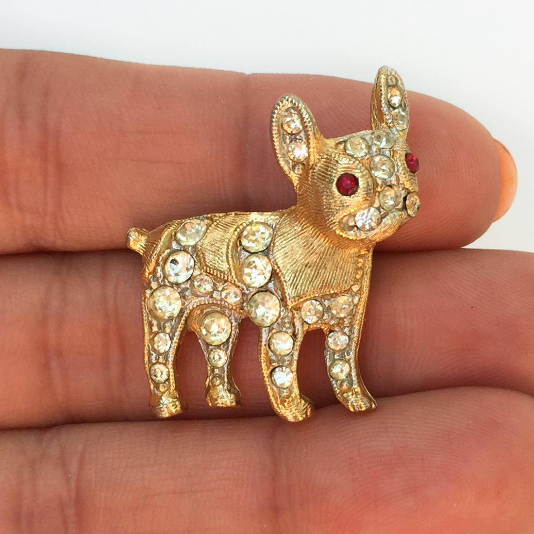 BSK Vintage gold tone Dog French Bulldog brooch (1 of 3)
