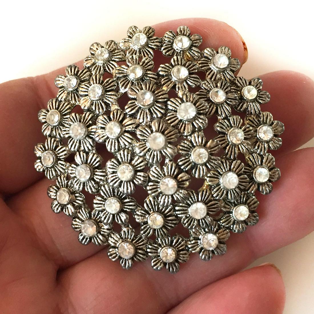 Silver tone round shape Flower brooch with crystals (1 of 3)