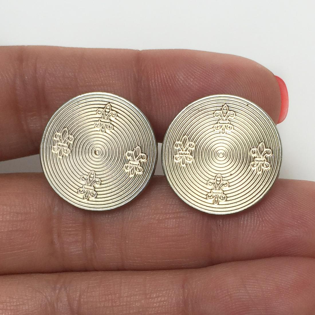Vintage gold tone textured Flur de Lis round cufflinks (1 of 5)