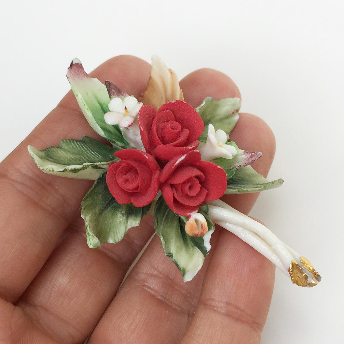 CAPODIMONTE Vintage Gagliardi Porcelain Flower brooch (1 of 6)