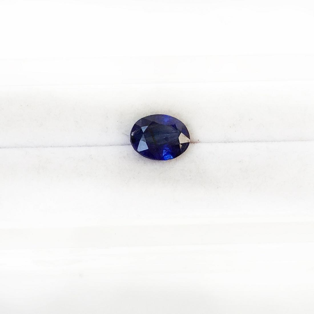 Oval shape faceted blue sapphire, weight 2.46 cts (1 of 2)