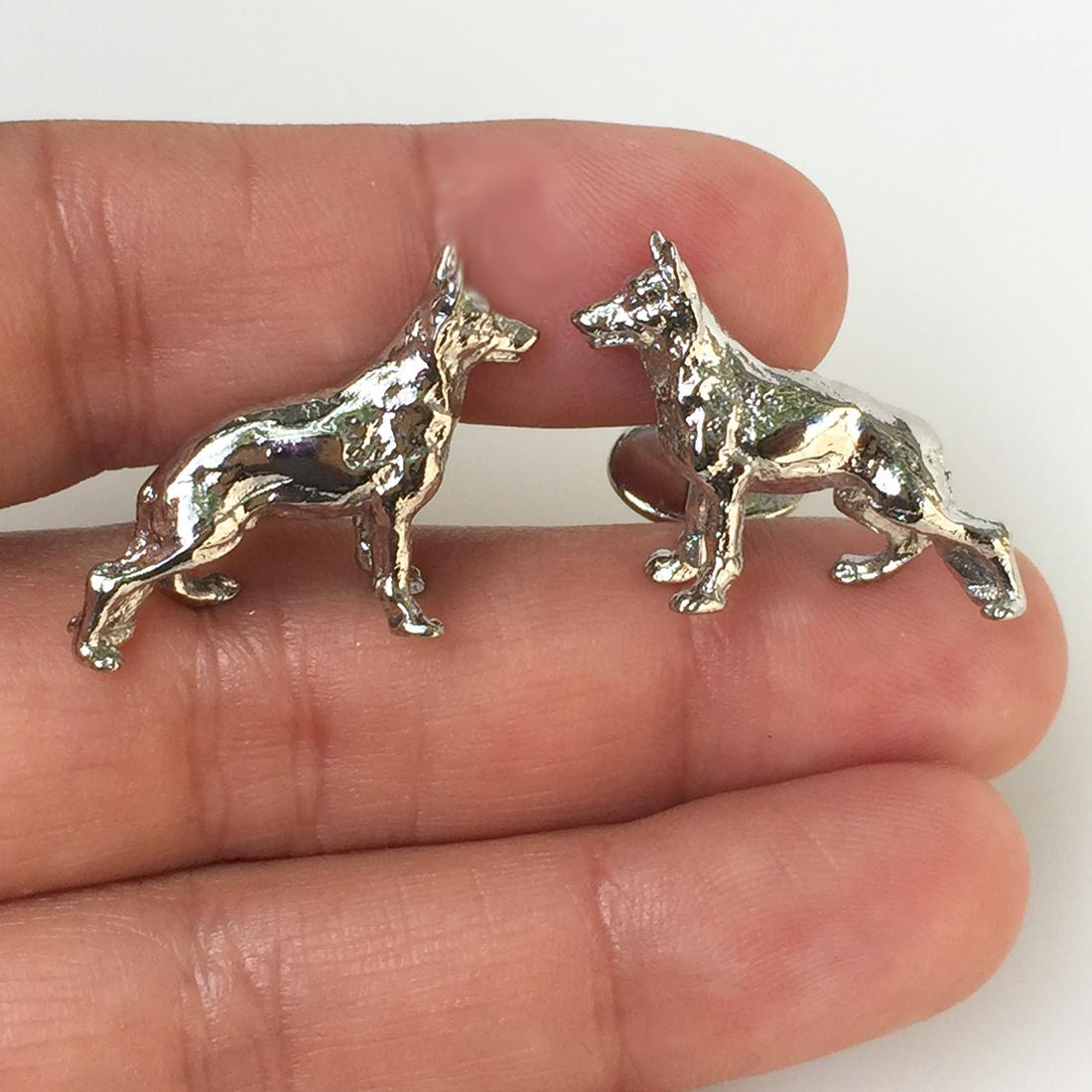 Silver tone German Shepherd Dog cufflinks (1 of 6)