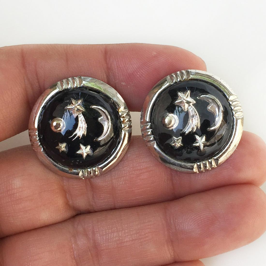 Silver tone Shooting star Night sky round cufflinks (1 of 6)