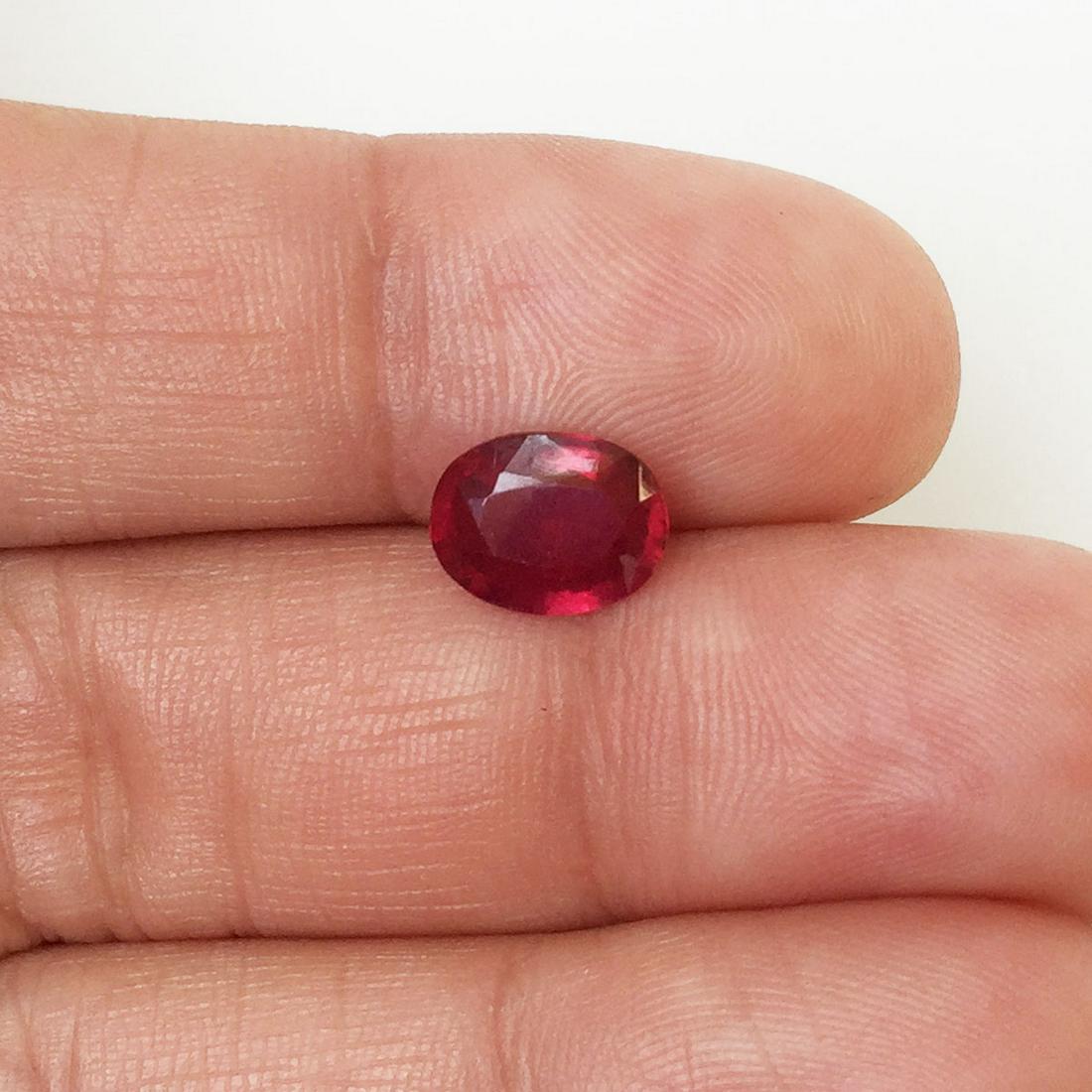 9 x 7 mm Oval shape faceted red ruby, weight 2.02 cts (1 of 3)