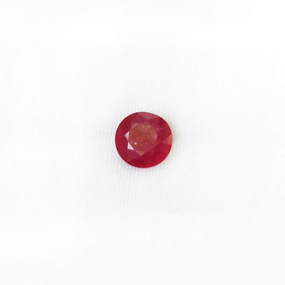8 mm Round shape faceted red ruby, weight 2.47 cts (1 of 3)