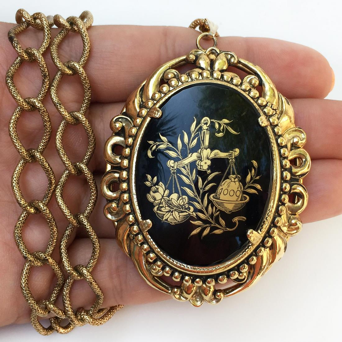 Gold tone Scale Flowers design pendant chain necklace (1 of 4)