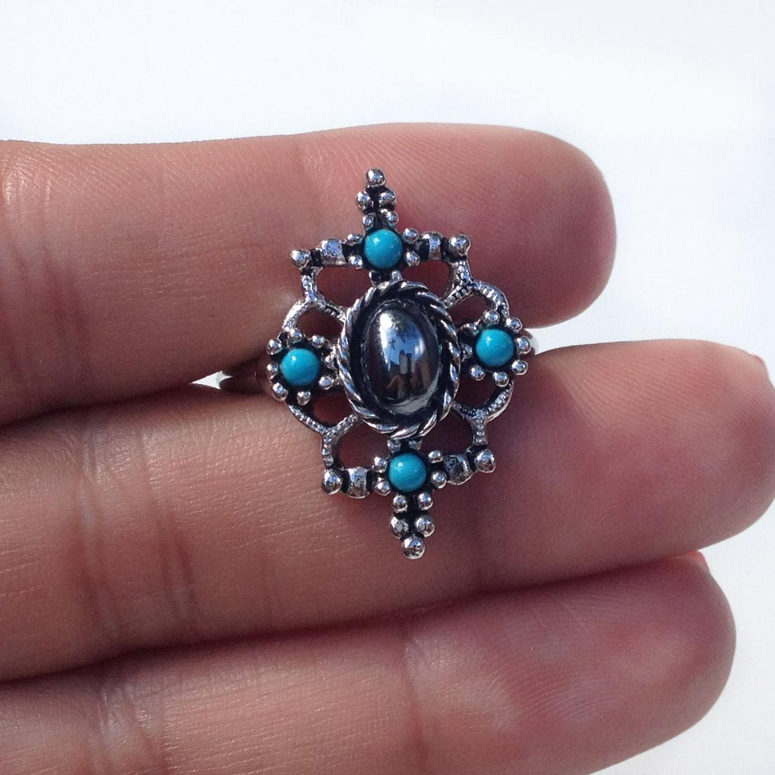 AVON Silver tone turquoise color cabochon ring (1 of 5)