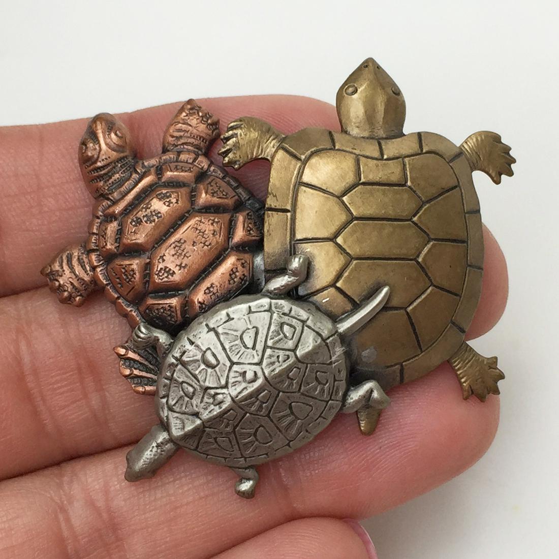 Tritone textured finish Three Turtles Tortoise brooch (1 of 3)