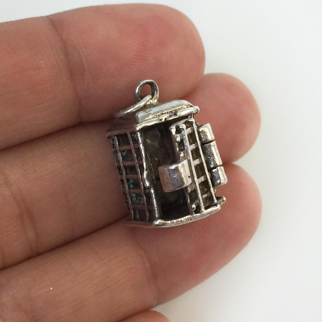 Vtg sterling silver openable Lantern pendant charm (1 of 8)