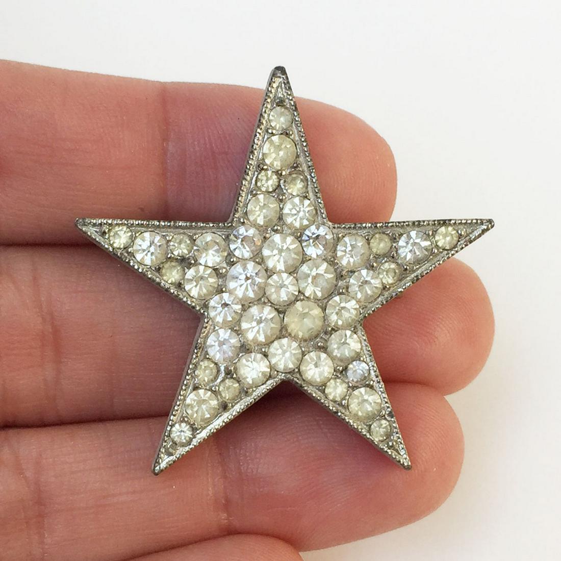 Vintage silver tone clear crystals Star brooch (1 of 3)