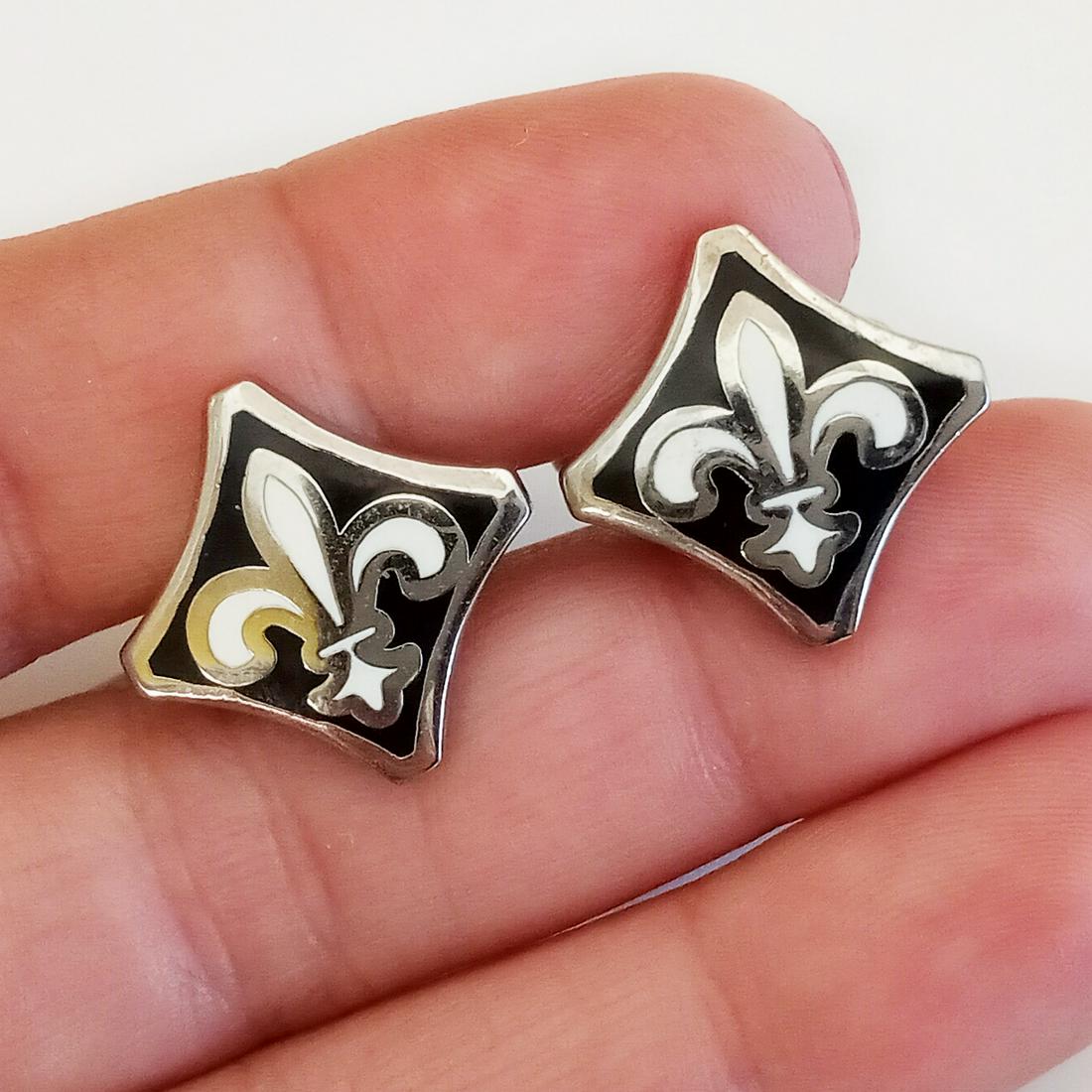 Silver tone black white enamel Flur de Lis cufflinks (1 of 6)