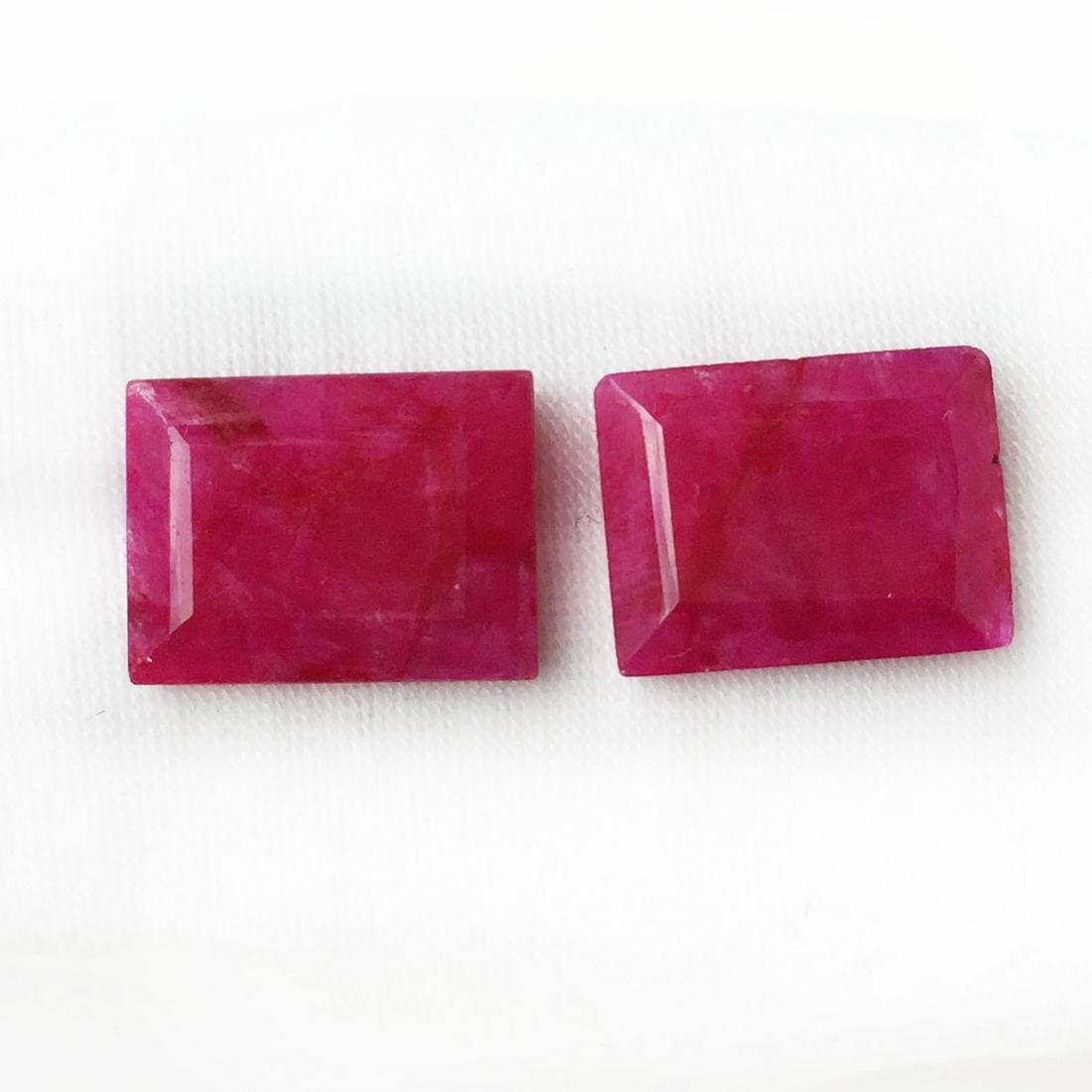 Pair of rectangular shape faceted rubies 22.95 cts (1 of 2)