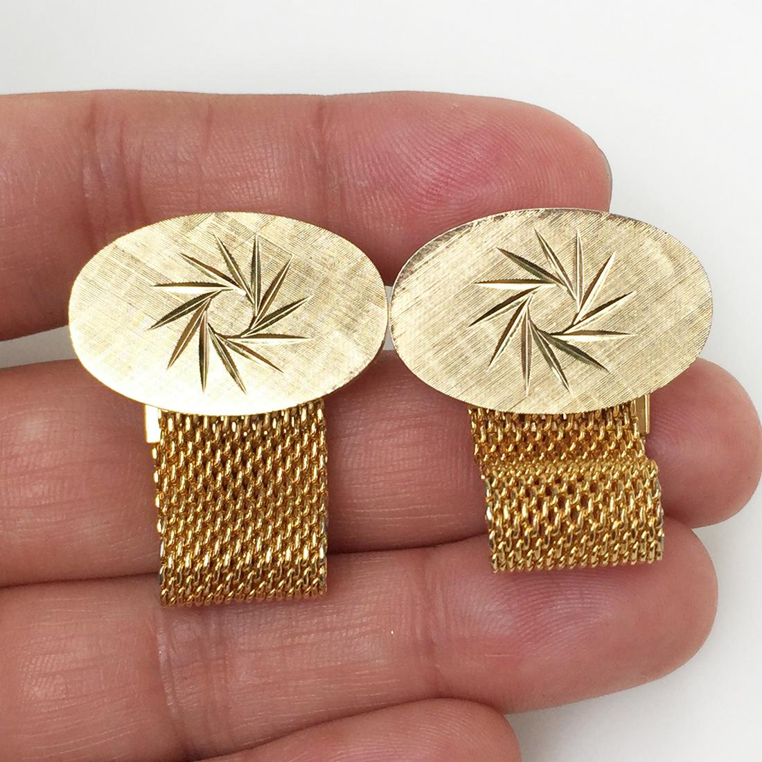 Vintage gold tone diamond cut Sun oval cufflinks (1 of 7)