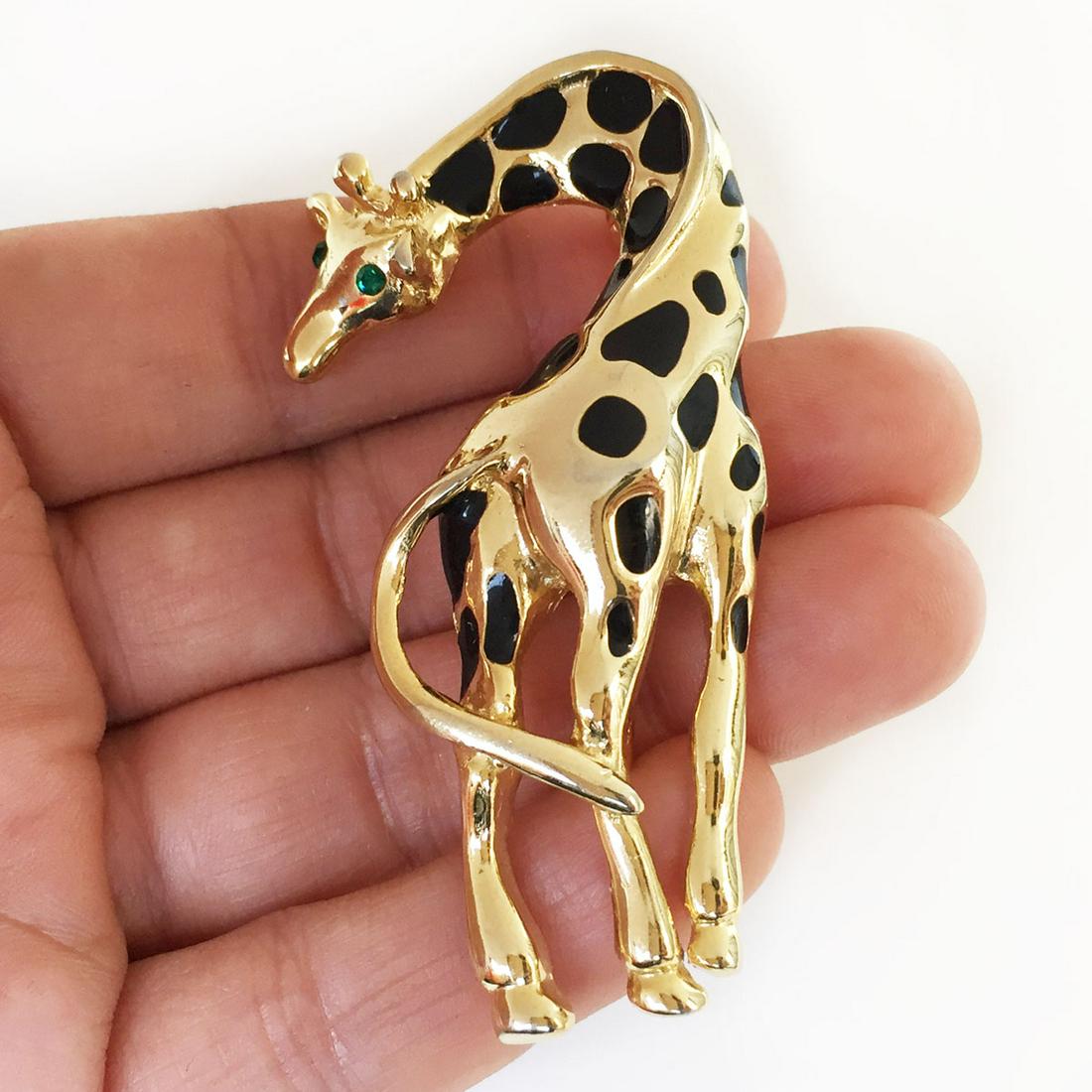 Vintage gold tone enamel crystals Giraffe Animal brooch (1 of 3)