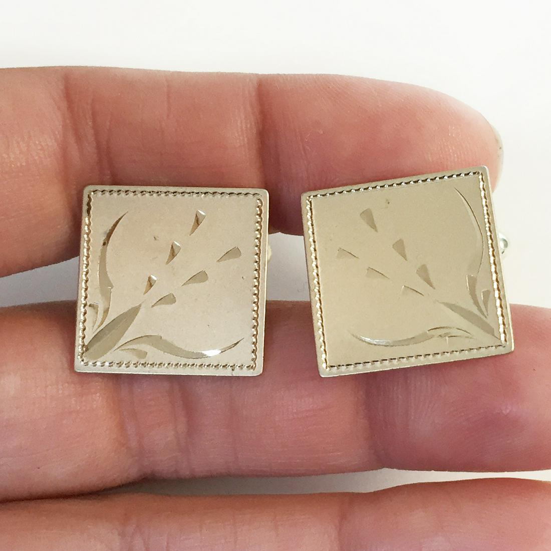 Vintage gold tone matte diamond cut square cufflinks (1 of 7)