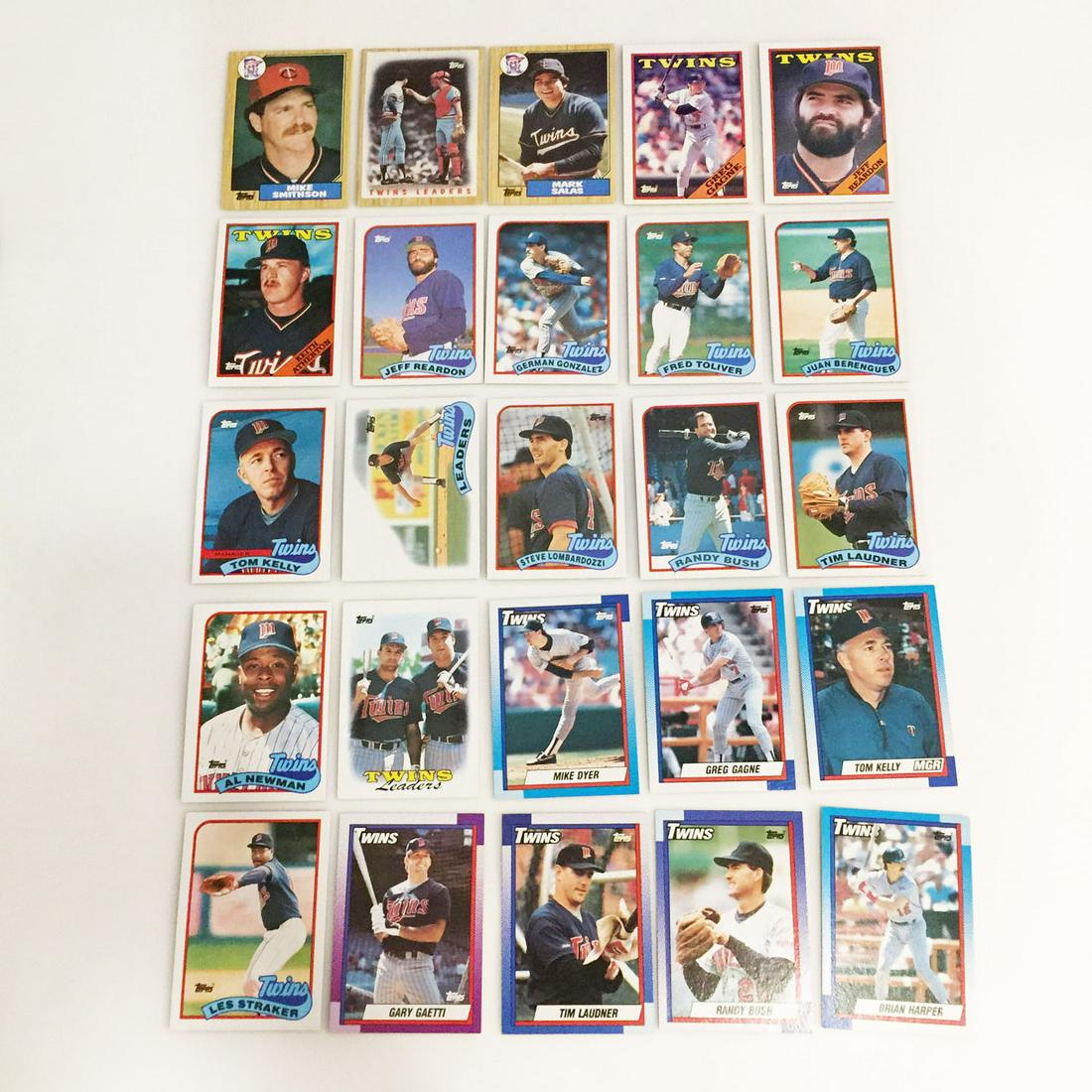 25 TOPPS 1987-1990 Twins baseball cards (1 of 2)