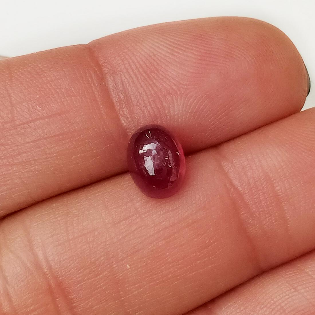 8 x 6 mm Oval shape red ruby cabochon, 2.85 cts (1 of 4)