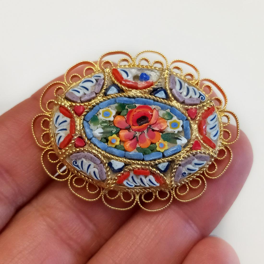 Vintage gold tone Micro Mosaic flower oval brooch (1 of 3)