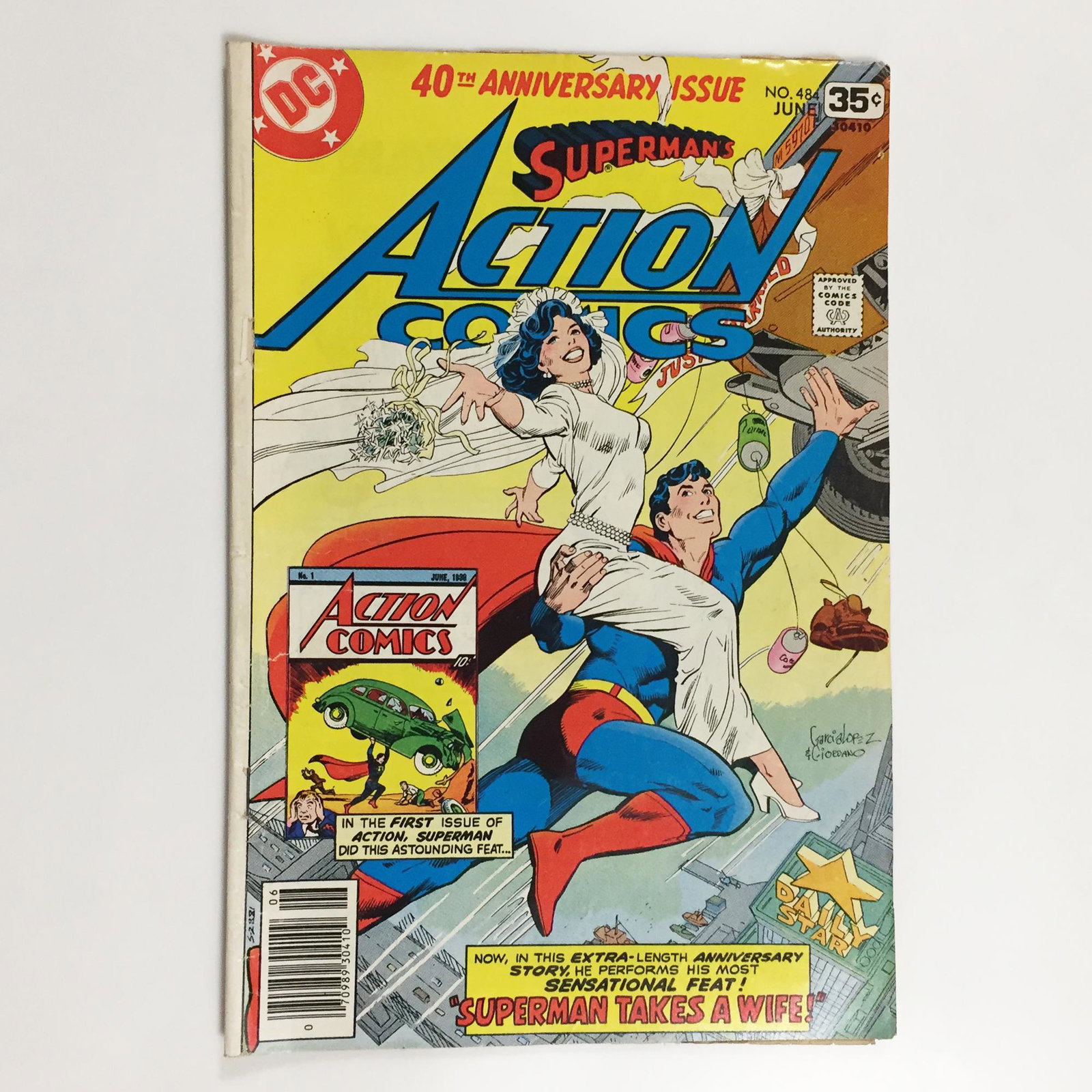 ACTION COMICS #484 1978 Superman comic book DC: ACTION COMICS #484 1978 40th Anniversary Issue Superman Bronze Age comic book DC Bronze Age. Condition poor - sign of wear, pages are frayed and the comic is scewed, 4 center pages are off one of the 