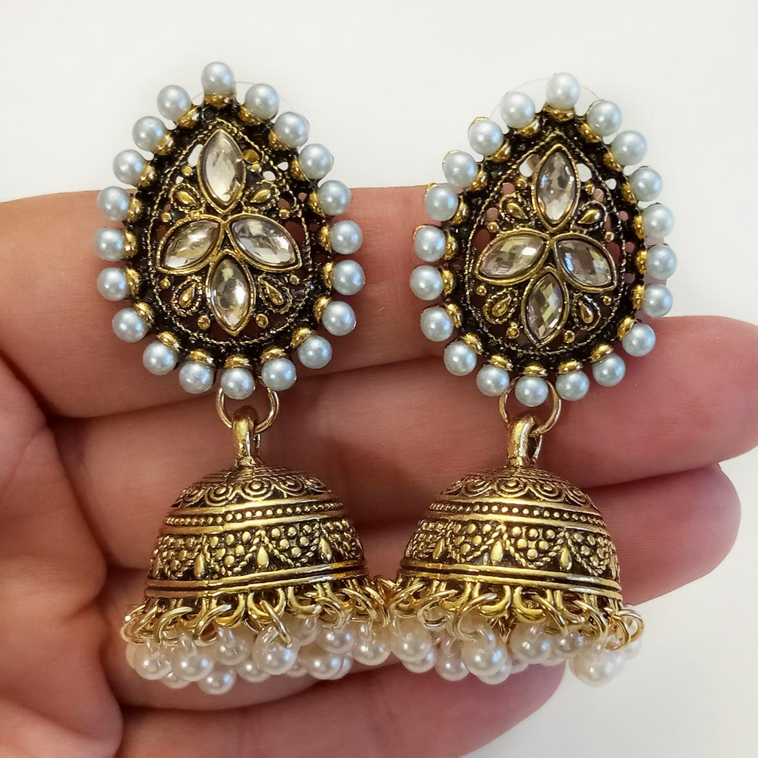 Gold tone rhinestones, faux pearl tassels earrings (1 of 5)