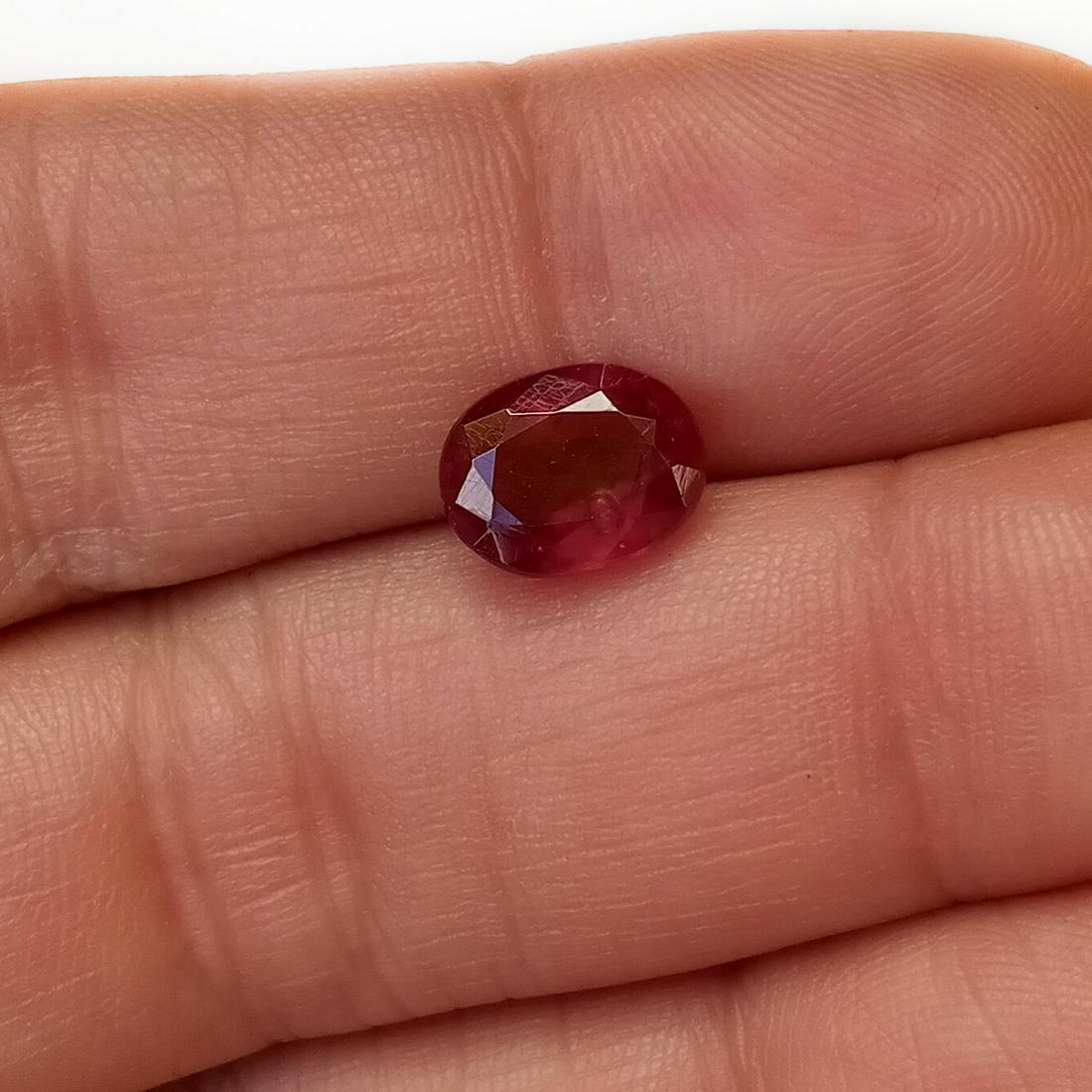9x7 mm Oval shape faceted ruby, weight 2.72 cts (1 of 4)