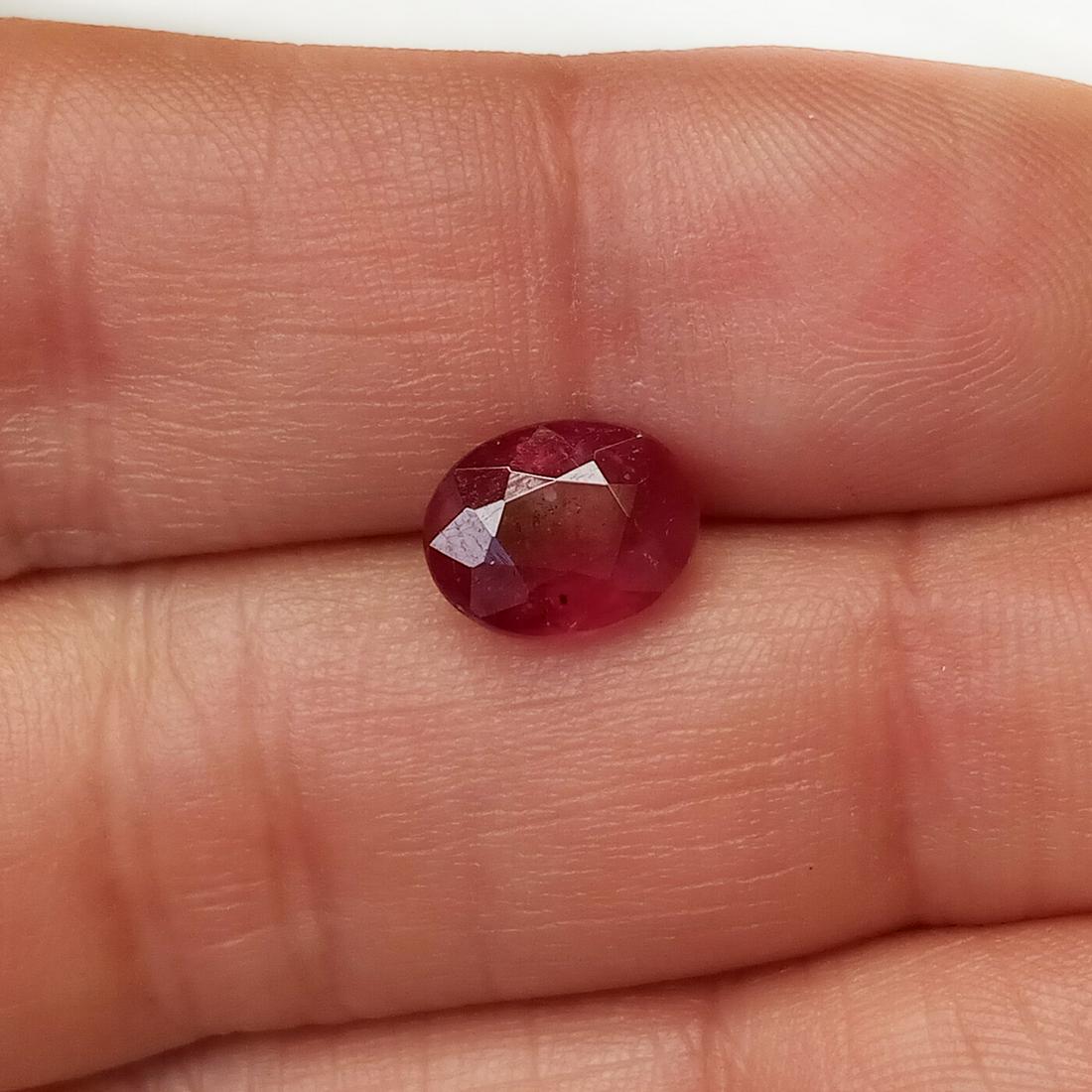 9x7 mm Oval shape faceted ruby, weight 2.45 cts (1 of 3)