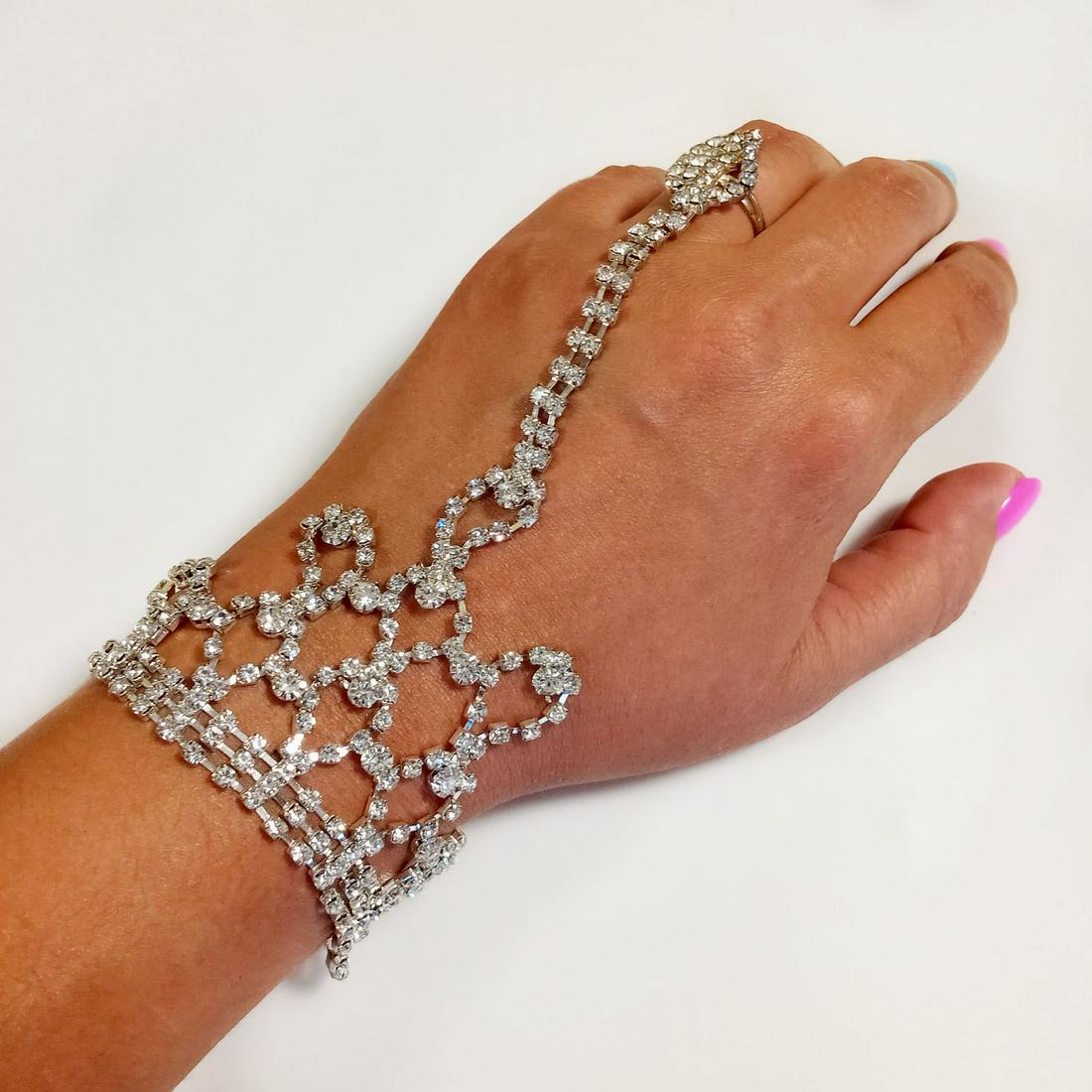 Silver tone clear rhinestones hand finger bracelet (1 of 3)