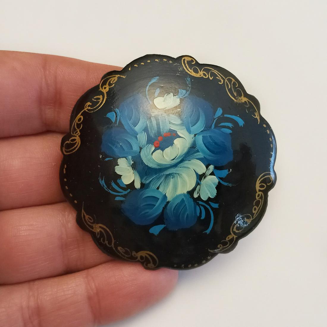Russian painted lacquer blue Flowers brooch (1 of 3)