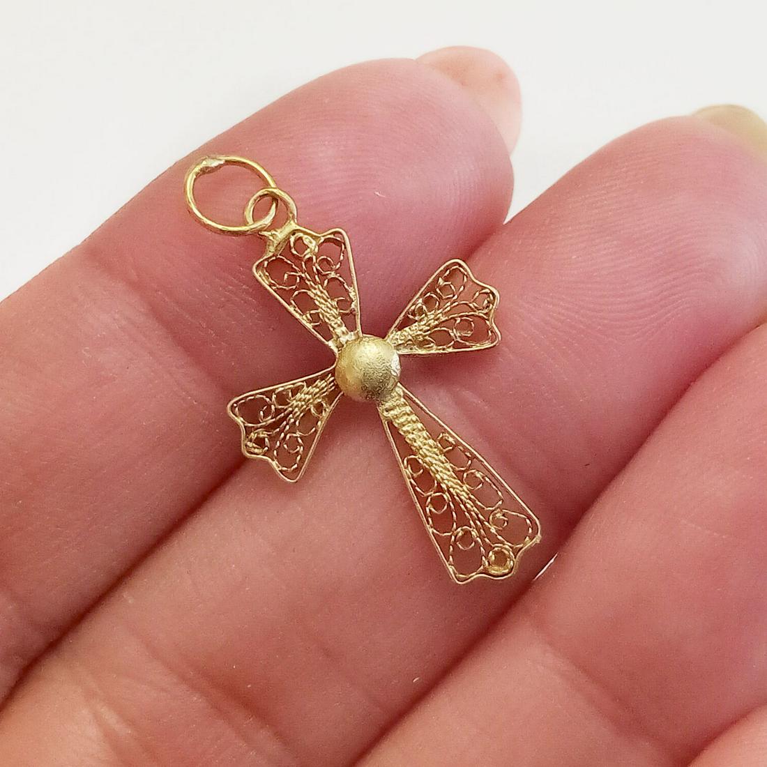 14k yellow gold filigree cross pendant (1 of 3)