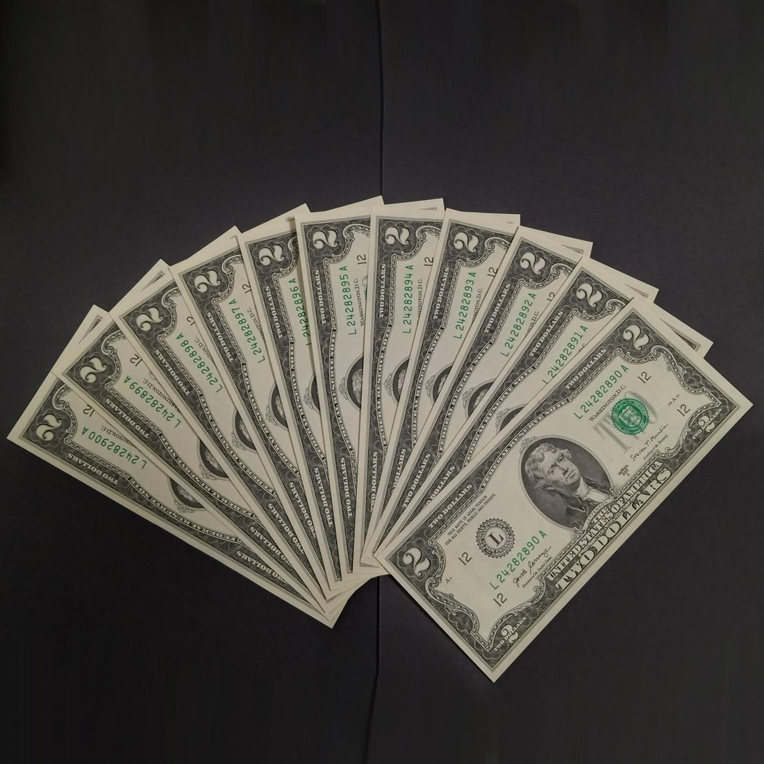 Lot of 11 Consecutive serial numbers 2017A US Two $2 dollar bills UNCIRCULATED (1 of 2)