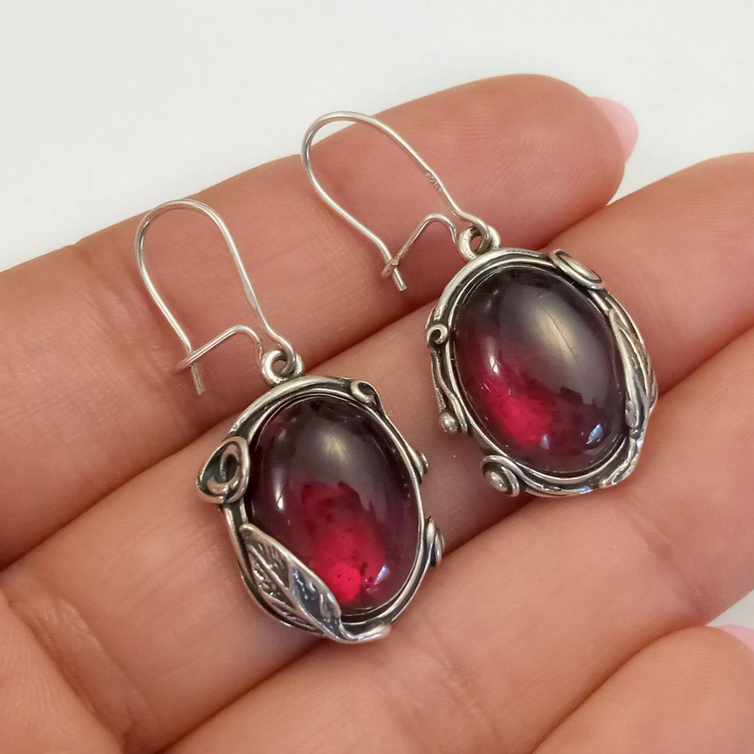 V-8 POLAND Vintage sterling silver red enamel earrings (1 of 3)