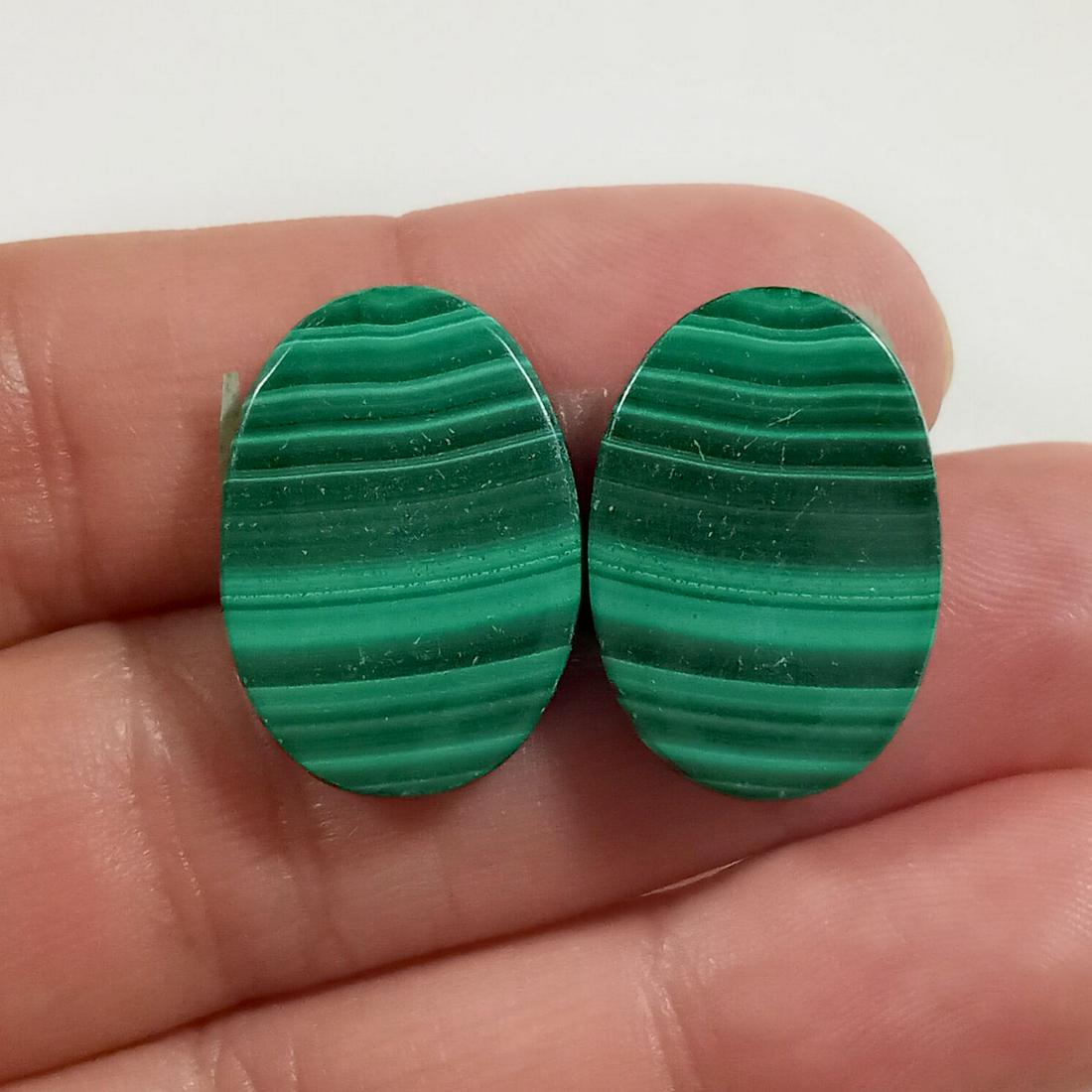 Pair of oval malachite flat cabochons, 36.36 cts (1 of 3)