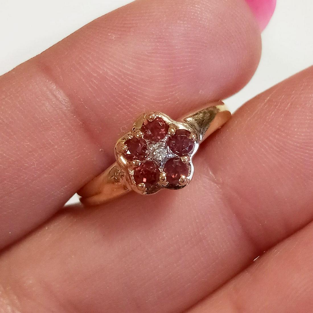 10K yellow gold garnet diamond flower ring, size 6 (1 of 5)
