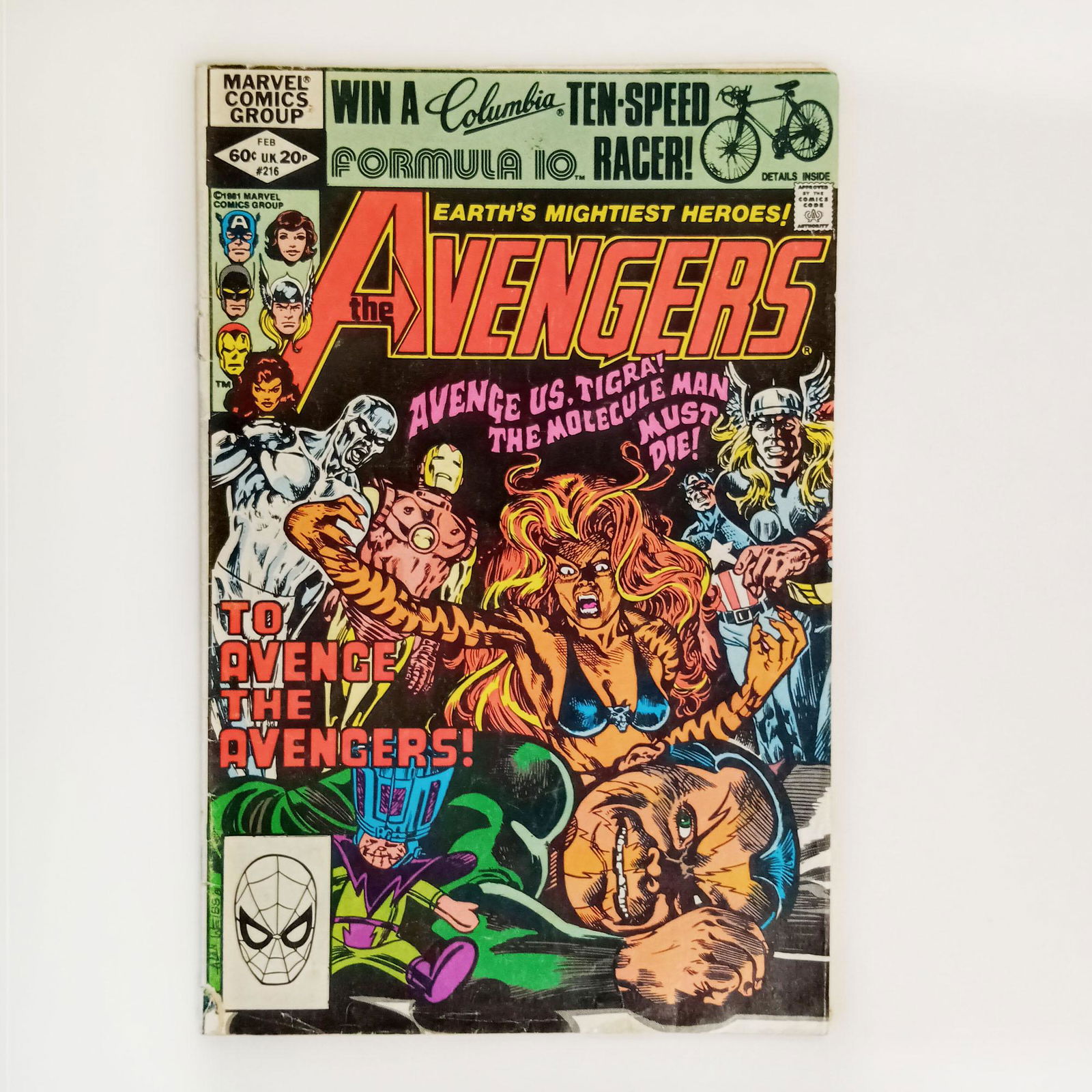 AVENGERS #216 1982 comic book Marvel (1 of 8)