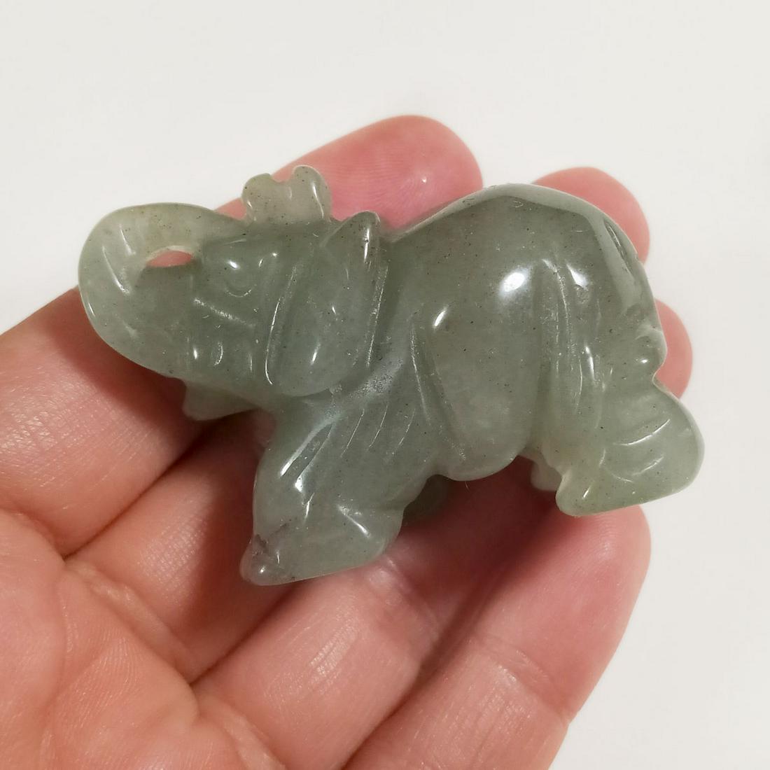 Carved LABRADORITE elephant figurine 2 inches: Carved LABRADORITE elephant figurine 2 inches. Measured 1 7/8 x 1 3/8 inches. Condition excellent.