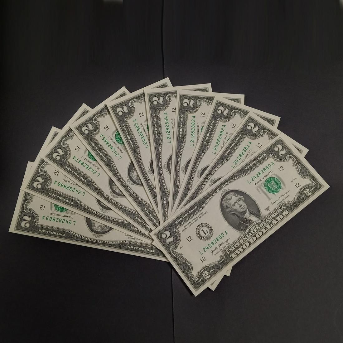 10 Consecutive serial nmbrs 2017A $2 dollar bills UNC (1 of 1)