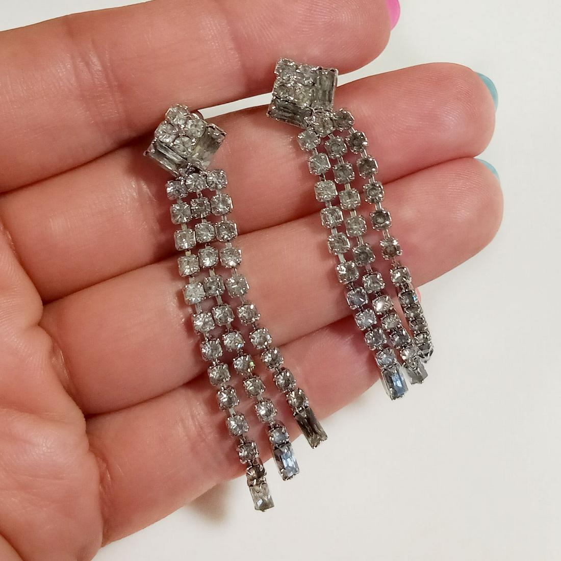 Vintage silver tone rhinestones dangling earrings (1 of 3)